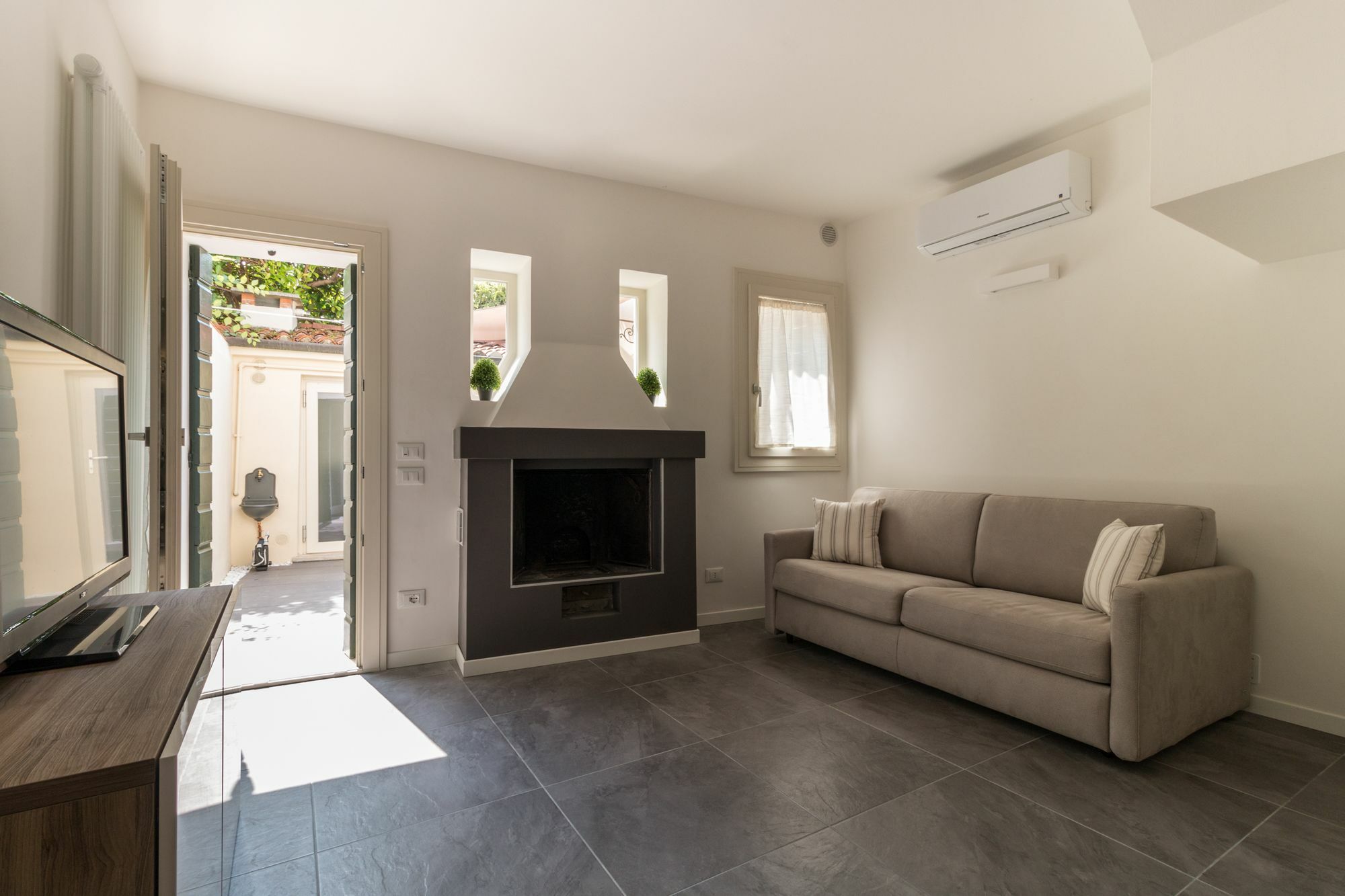 Modern Lägenhet Treviso Exteriör bild